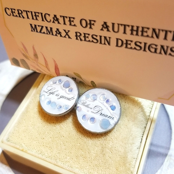 MzMax Resin Designs Life Is Good Believe Dream Stud Earrings - Picture 4 of 8